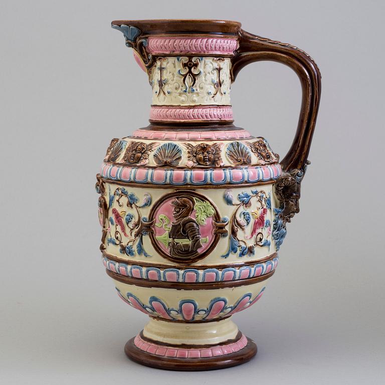 A creamware jug, circa 1900.