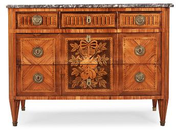 1474. A French Louis XVI late 18th century commode.