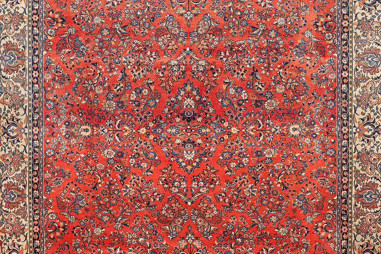 A carpet, Sarouk, c. 398 x 296 cm.