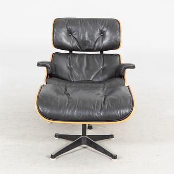 Charles and Ray Eames, "Lounge chair", fåtölj och fotpall, Herman Miller 1960-70-tal.