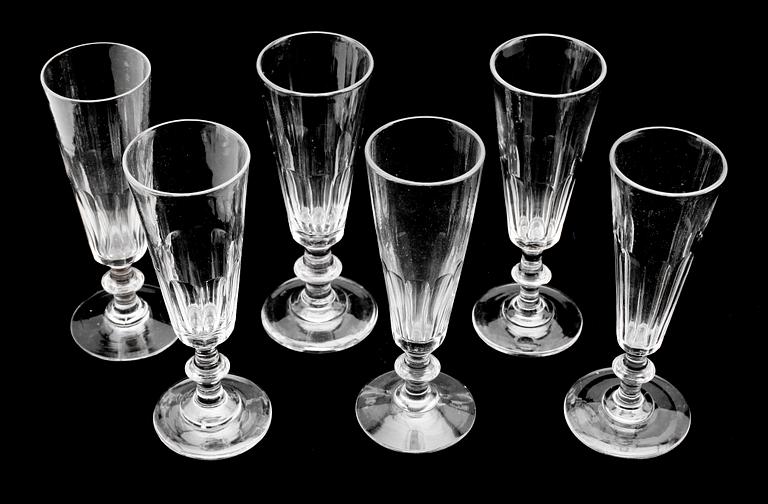 CHAMPAGNESTRUTAR, 6 st snarlika, 1800-talets andra hälft.