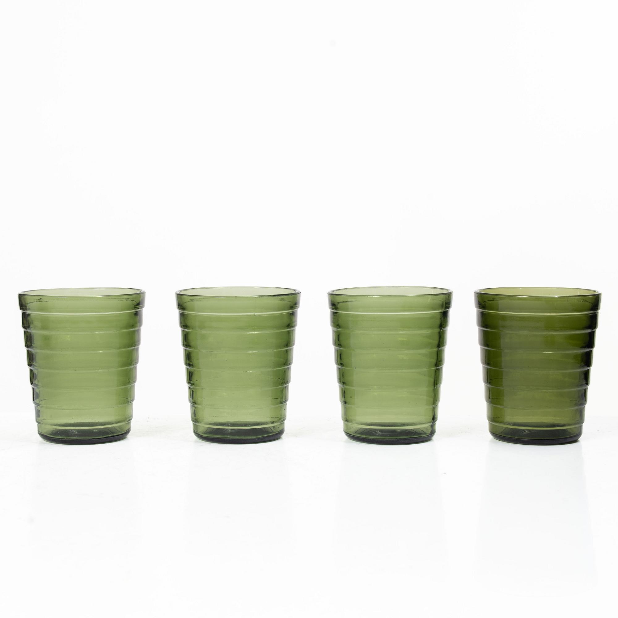 Aino Aalto, Eight 'Bölgeblick' glasses and seven side plates, Karhula Glassworks, 1930s.