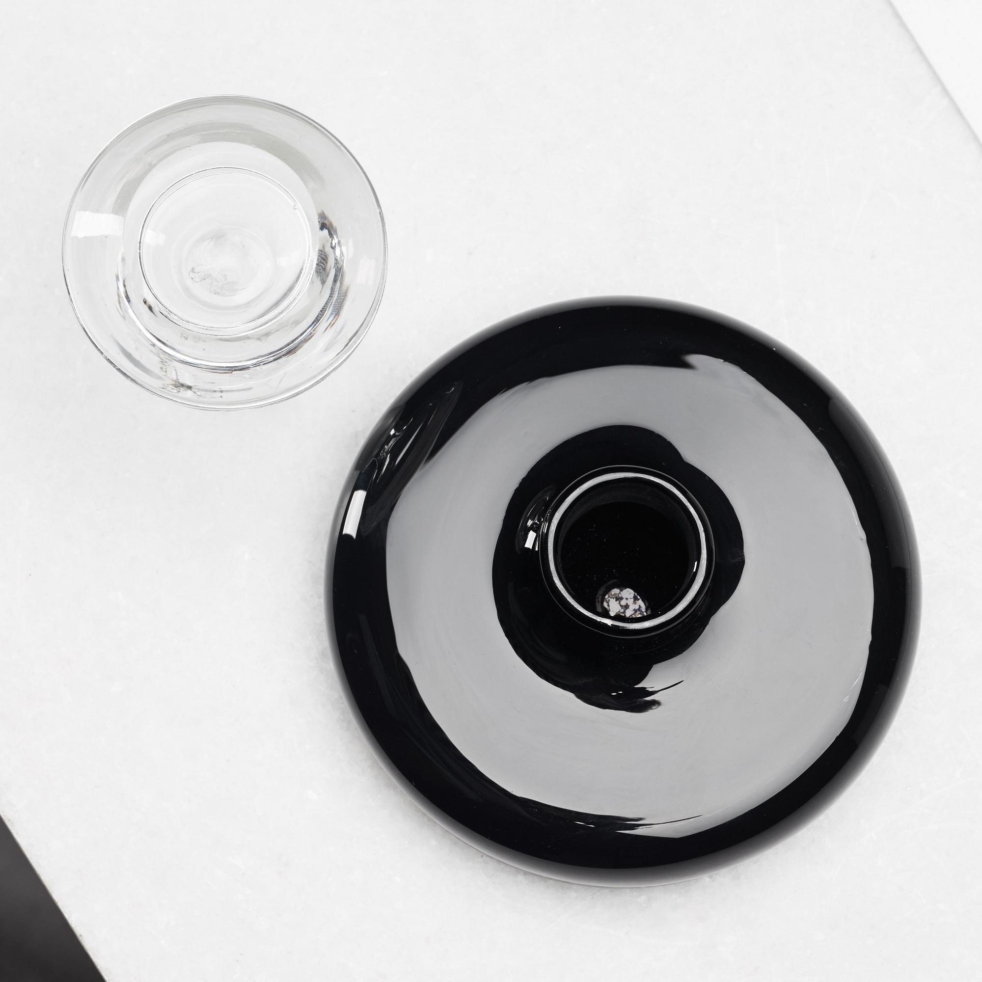 Carina Seth Andersson, a glass bottle with stopper, 2007.