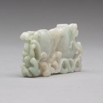 SKULPTUR, nefrit. Kina, 1900-tal.