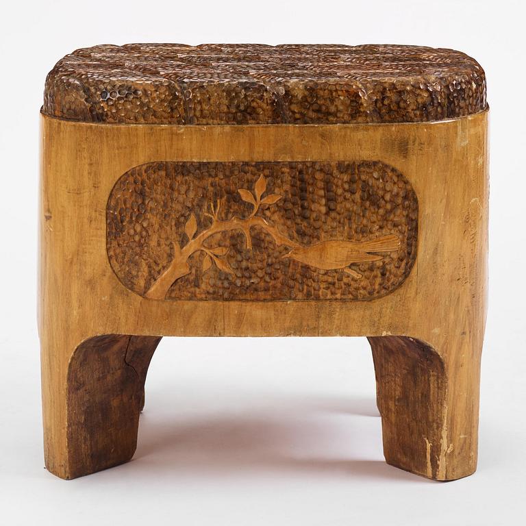 Jugend/Art Nouveau, a sculpted birch stool, Sweden, early 1900s.