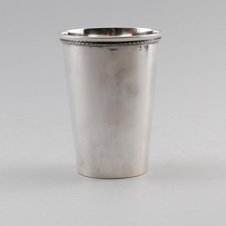 BÄGARE, silver, GAB, Stockholm 1954. Vikt ca 249 g.
