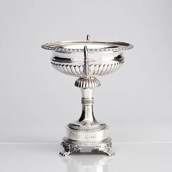 A Swedish silver bowl, mark of Gustaf Möllenborg, Stockholm 1829.