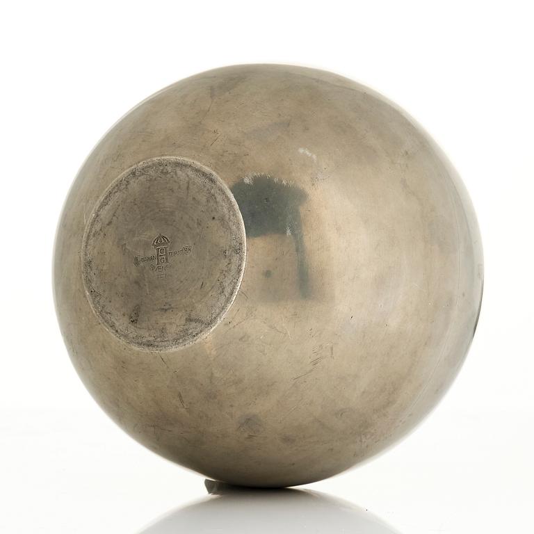 Sylvia Stave, vaser, två stycken, C.G. Hallberg, Stockholm, 1930-tal.
