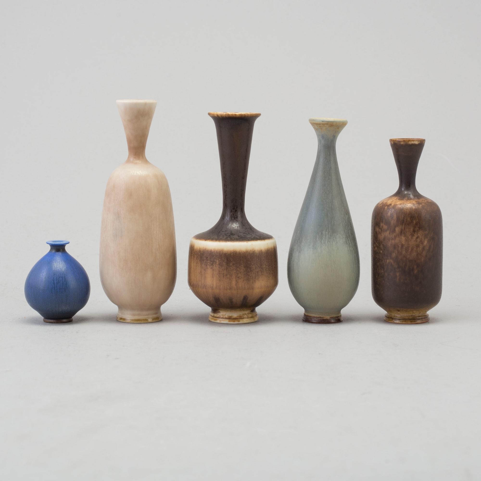 BERNDT FRIBERG, miniatyrvaser, 5 st och skålar, 2 st, Gustavsbergs studio 1961-75.
