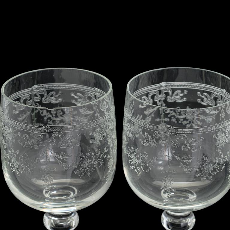 A 44-piece glassware set,