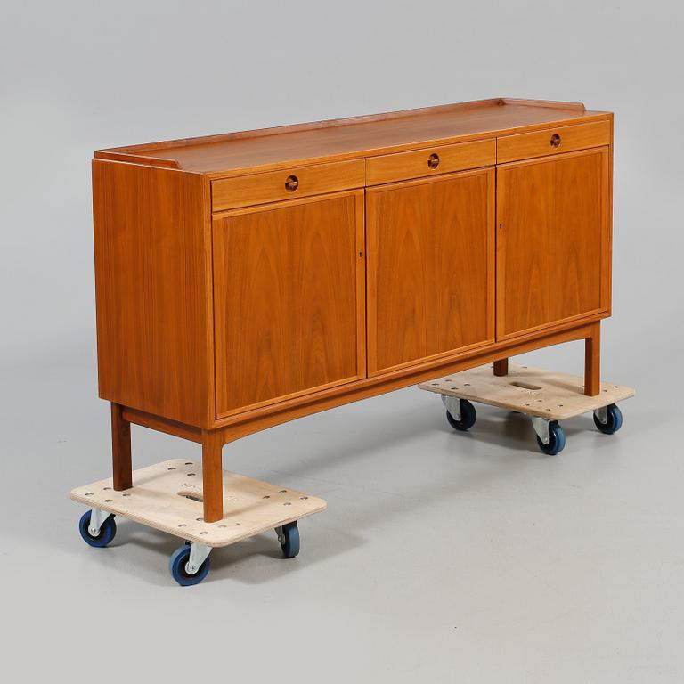 SIDEBOARD, Sven Engström och Gunnar Myrstrand, Skaraborgs Möbelindustri AB, Tibro, 1960-tal.