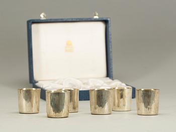 PUNSCHKOPPAR, sterlingsilver, 6 st, C.E Carlman, Stockholm, 1974-75. 340 gram.