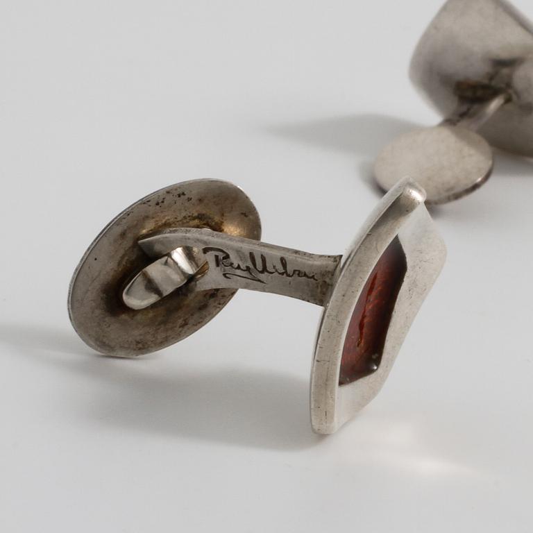 RAY URBAN, Stockholm, 1954, a pair of enamel cuff links.