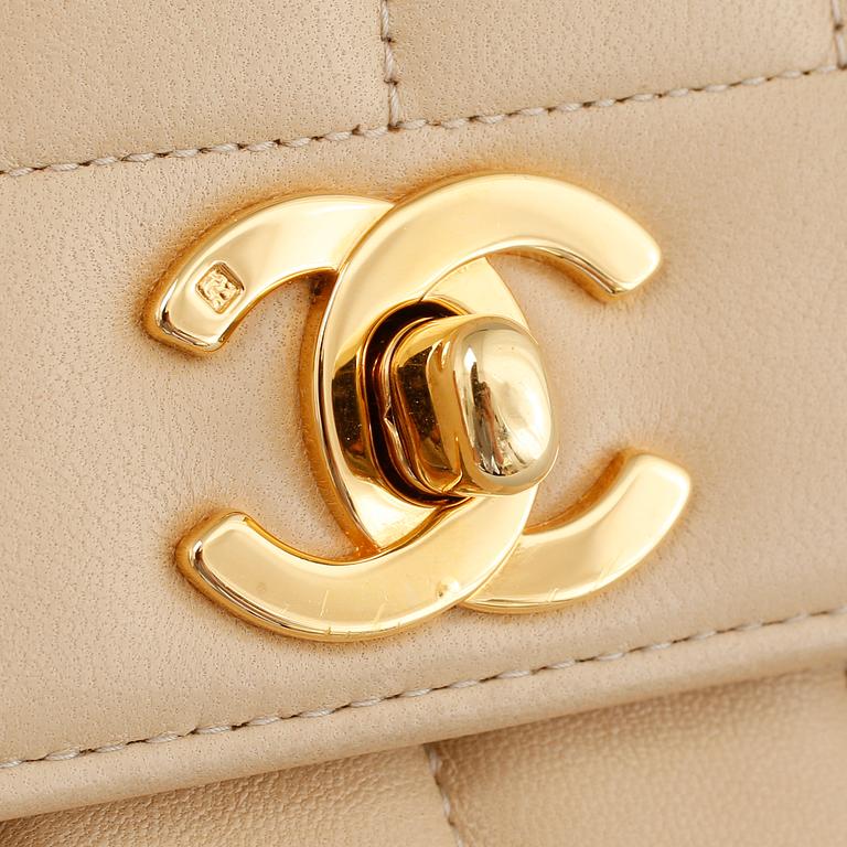 A Chanel lamb skin handbag.