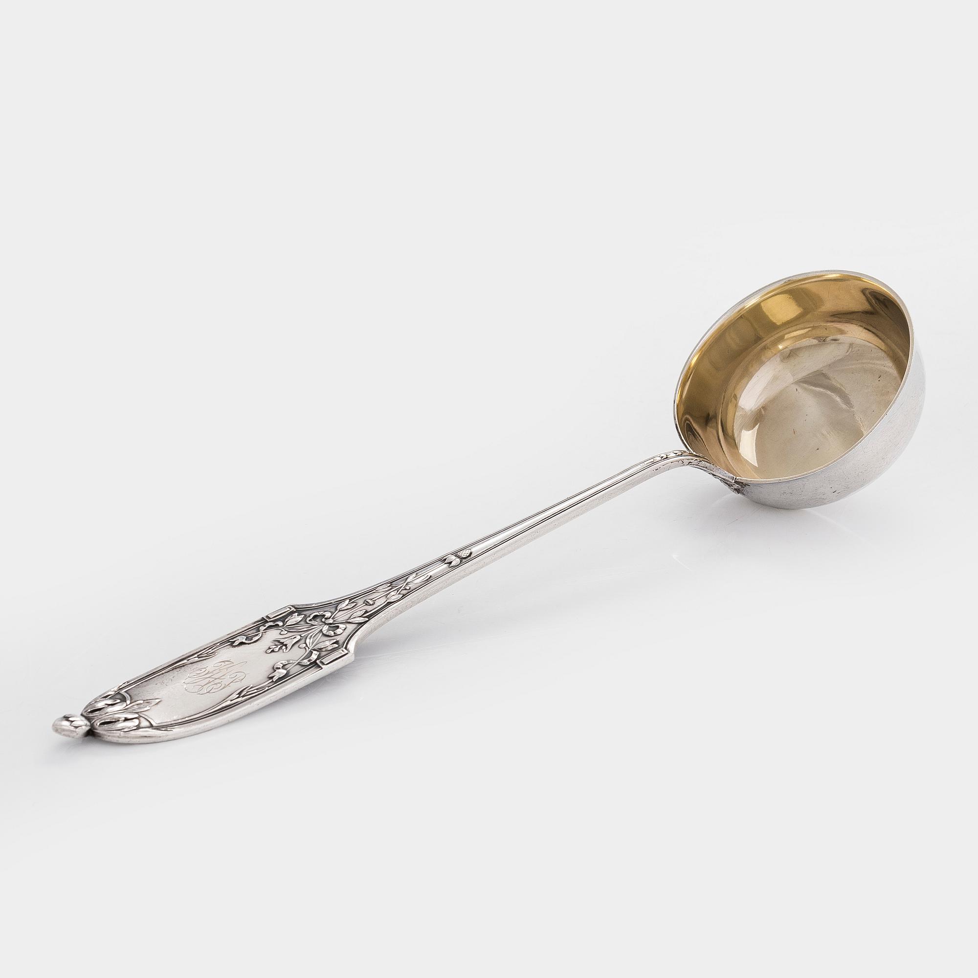 Slev, silver, delvis förgylld, Moskva, 1908-26. Oidentifierad mästarstämpel.