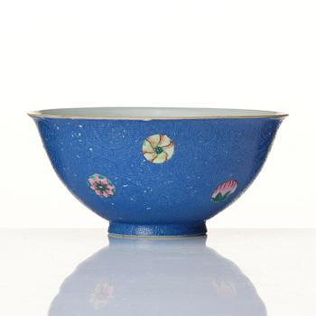 A blue sgrafitto bowl, Qing dynasty with Qianlong mark.