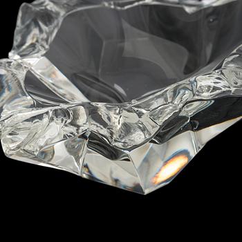 Tapio Wirkkala, a 'Chunk of ice' bowl, signed Tapio irkkala -56.