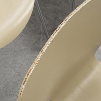 Eight 'Serie 7' chairs by Aerne Jacobsen for Fritz Hansen. Dated 2002.