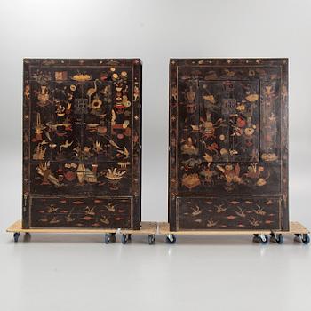 A pair of Chinese cabinets, early 20th century.