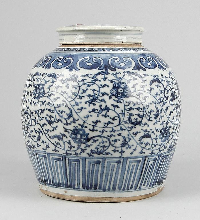 INGEFÄRSKRUS, porslin, sen Qing-dynasti 1800-talets slut.