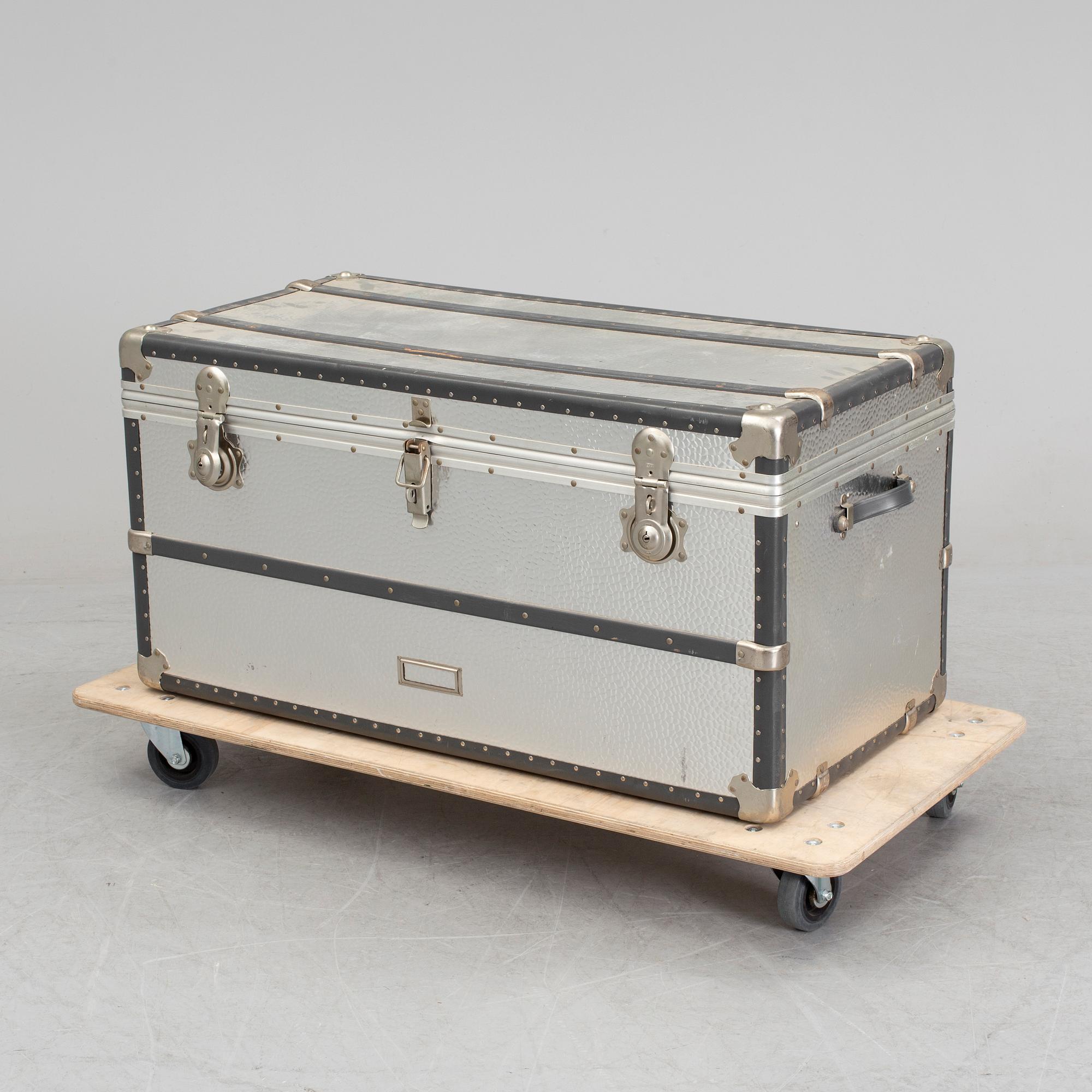 KOFFERT, 1900-talets mitt.