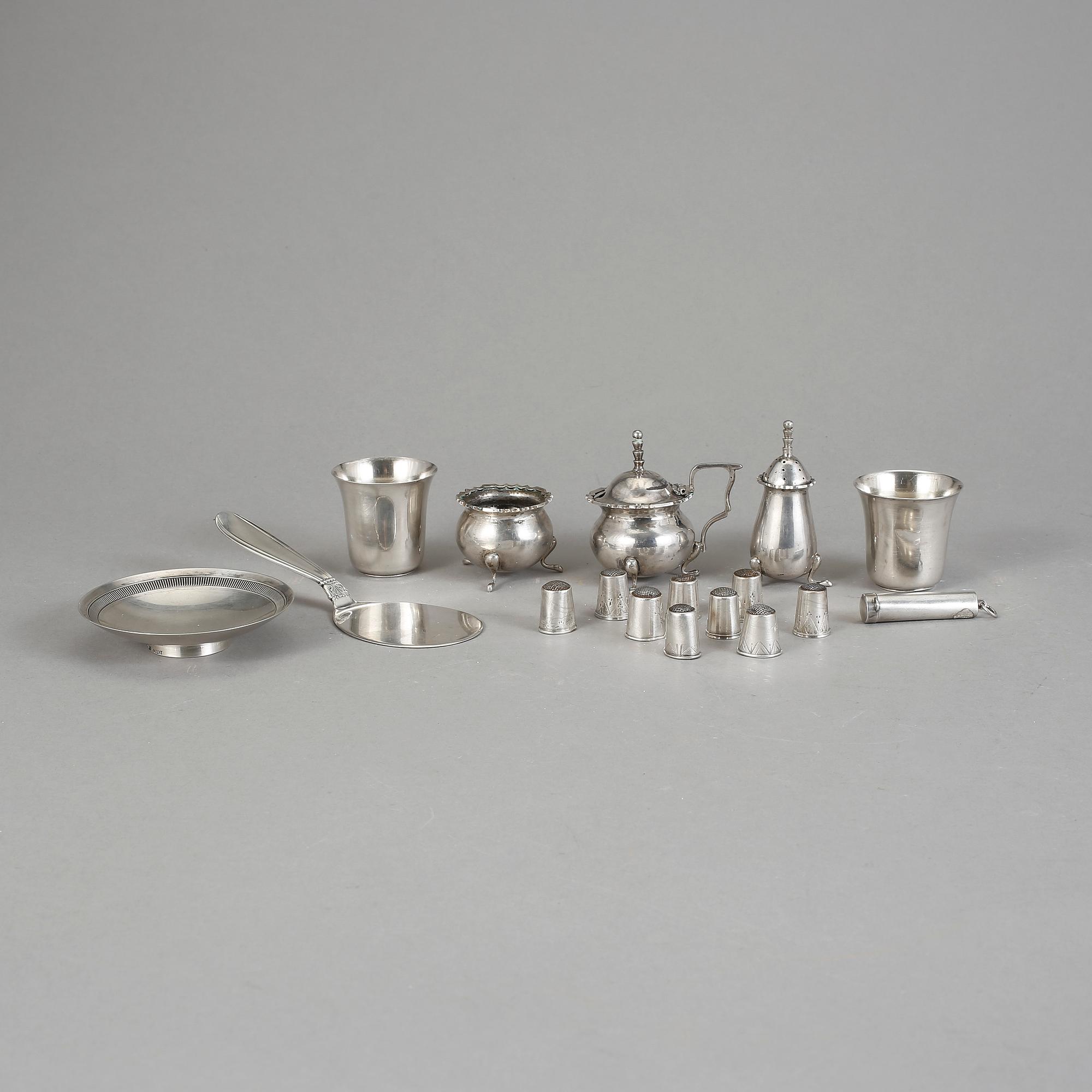 PARTI SILVER, 17 delar. Bl a Köpenhamn 1938. Total vikt 365 g.