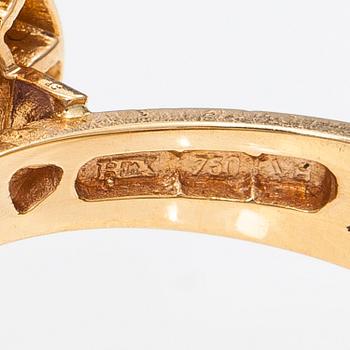 An 18K gold ring "Catherine Jagellion" with amethysts and diamonds ca. 0.37 ct in total. Ofelia Jewelry, Helsinki 1998.