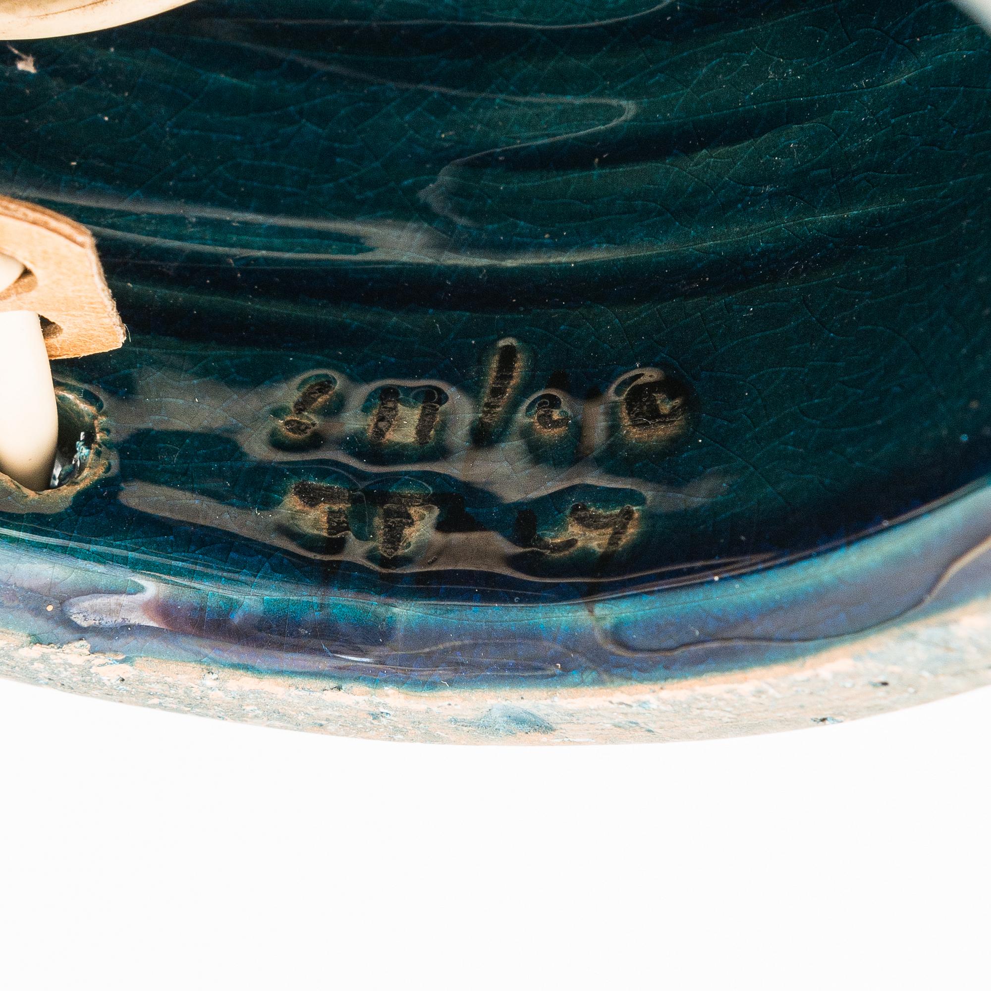 Aldo Londi, Pöytävalaisin ja maljoja, 3 kpl, keramiikkaa, "Rimini blu", Bitossi, Italia, 1900-luvun puoliväli.