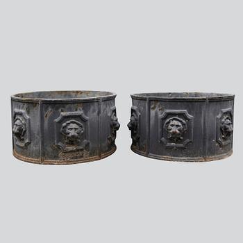 TRÄDGÅRDSURNOR, 1 par, 1900-talets senare del.