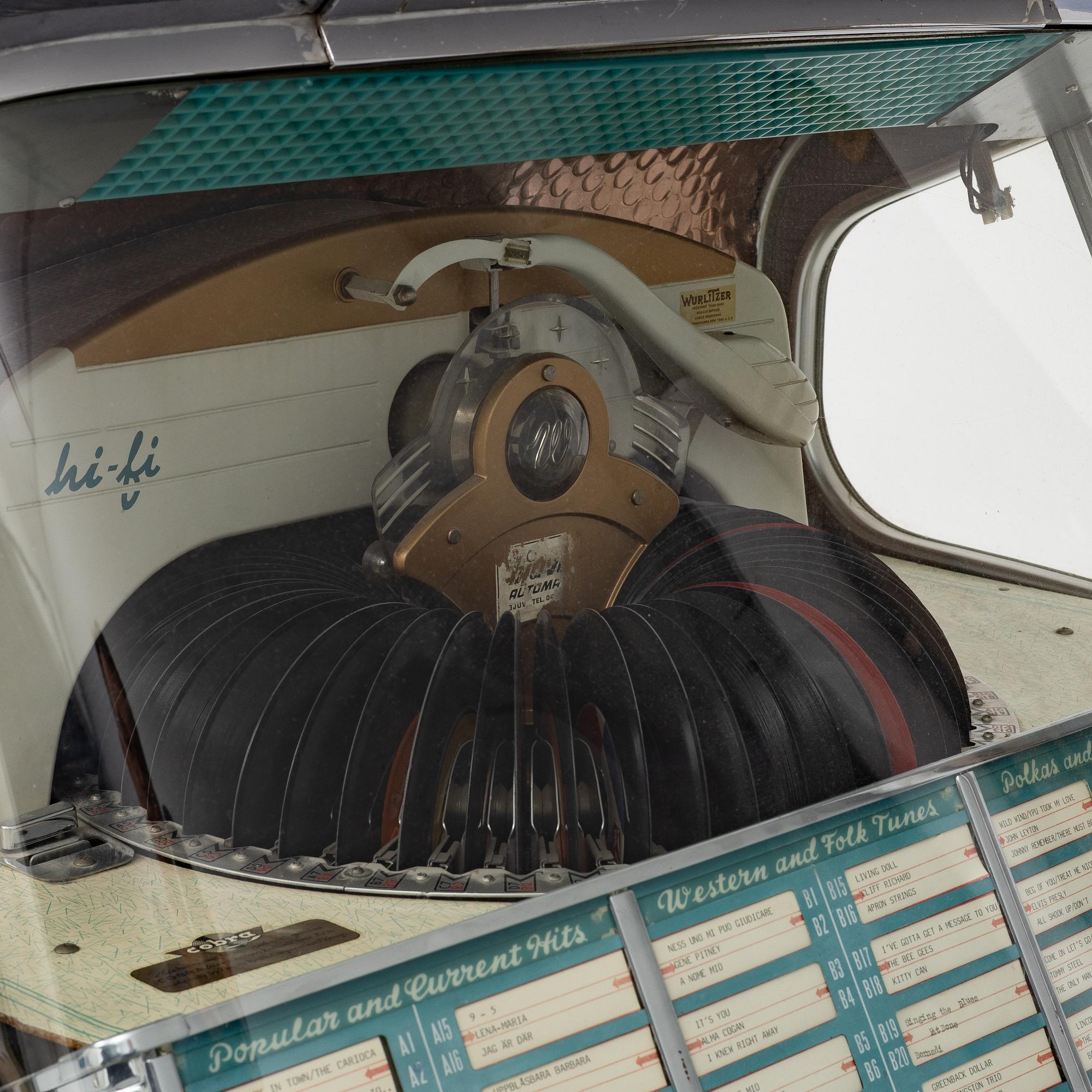 Jukebox, Wurlitzer, modell 2104, Rudolph Wurlitzer Company, North Tonawanda, New York, USA, 1957.