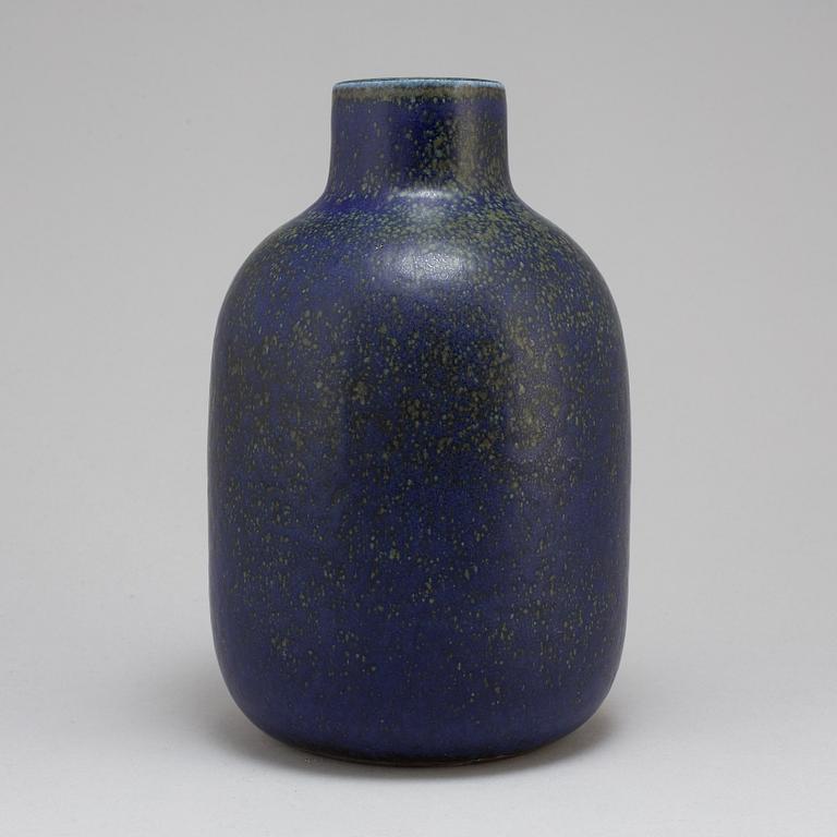 CARL-HARRY STÅLHANE, a unique stoneware vase, Rörstrand 1964.