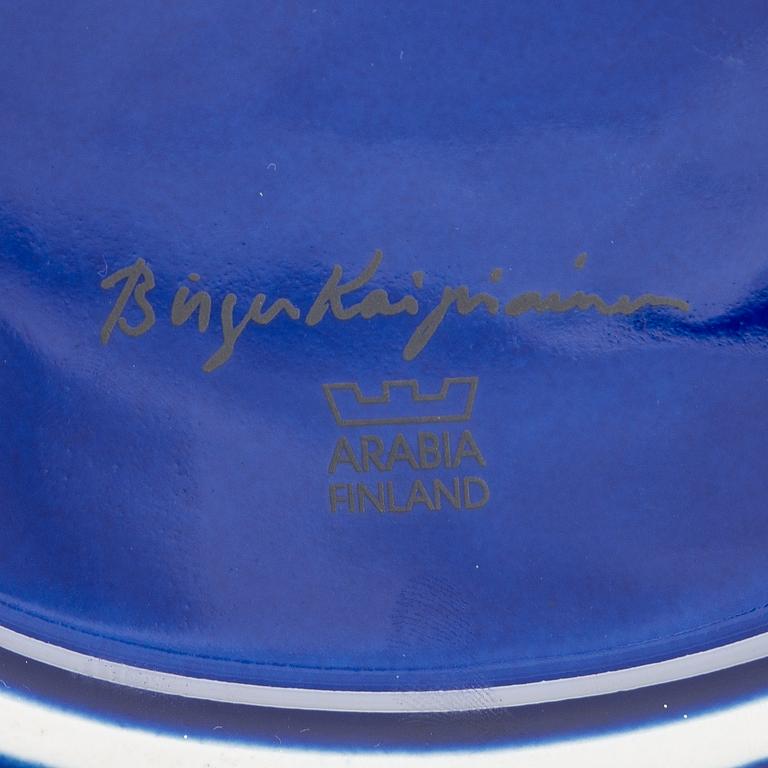 Birger Kaipiainen, A ceramic art dish, marked Birger Kaipiainen, Arabia, Finland.