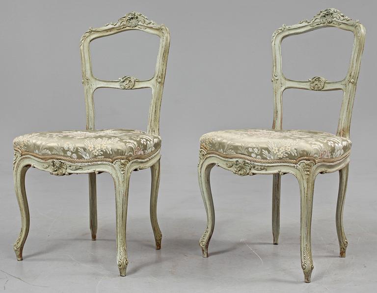 STOLAR, ett par, Louis XV-stil, 1800-talets andra hälft.