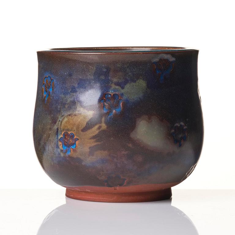 Wilhelm Kåge, a set of two early Farsta stoneware bowls, Gustavsberg 1933 and 1936.