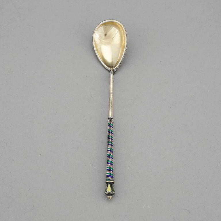 SKED, silver, emalj, Ryssland, omkring år 1900, vikt ca 26 gram.