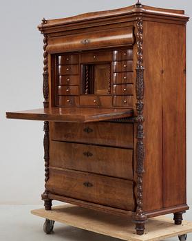 CHIFFONJÉ, nyrenässans, 1800-tal.