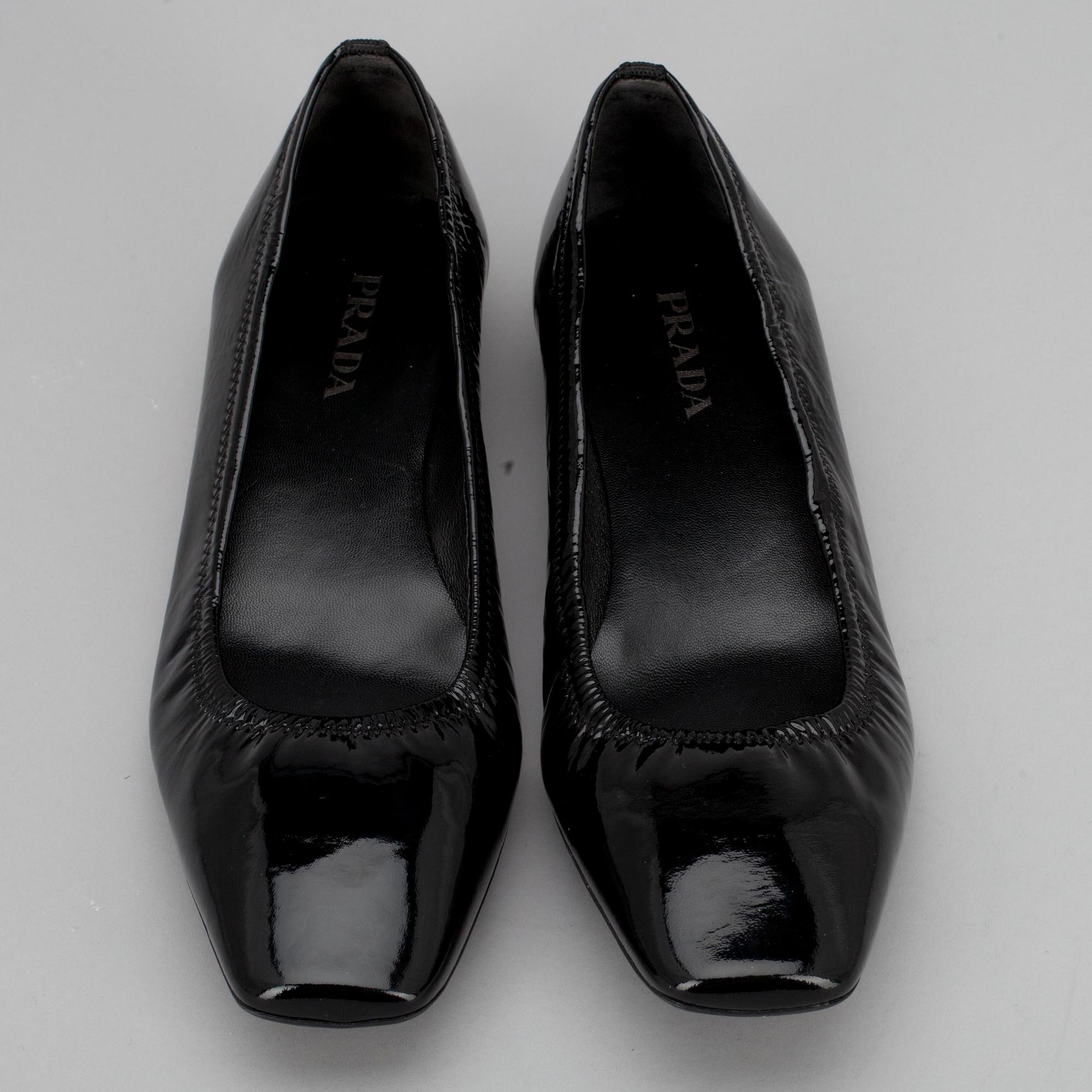 SKOR, ballerinas, Prada.