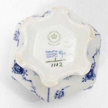 Royal Copenhagen, kaffeservis, 11 delar, porslin, "Musselmalet", mestadels helblonde, Danmark,