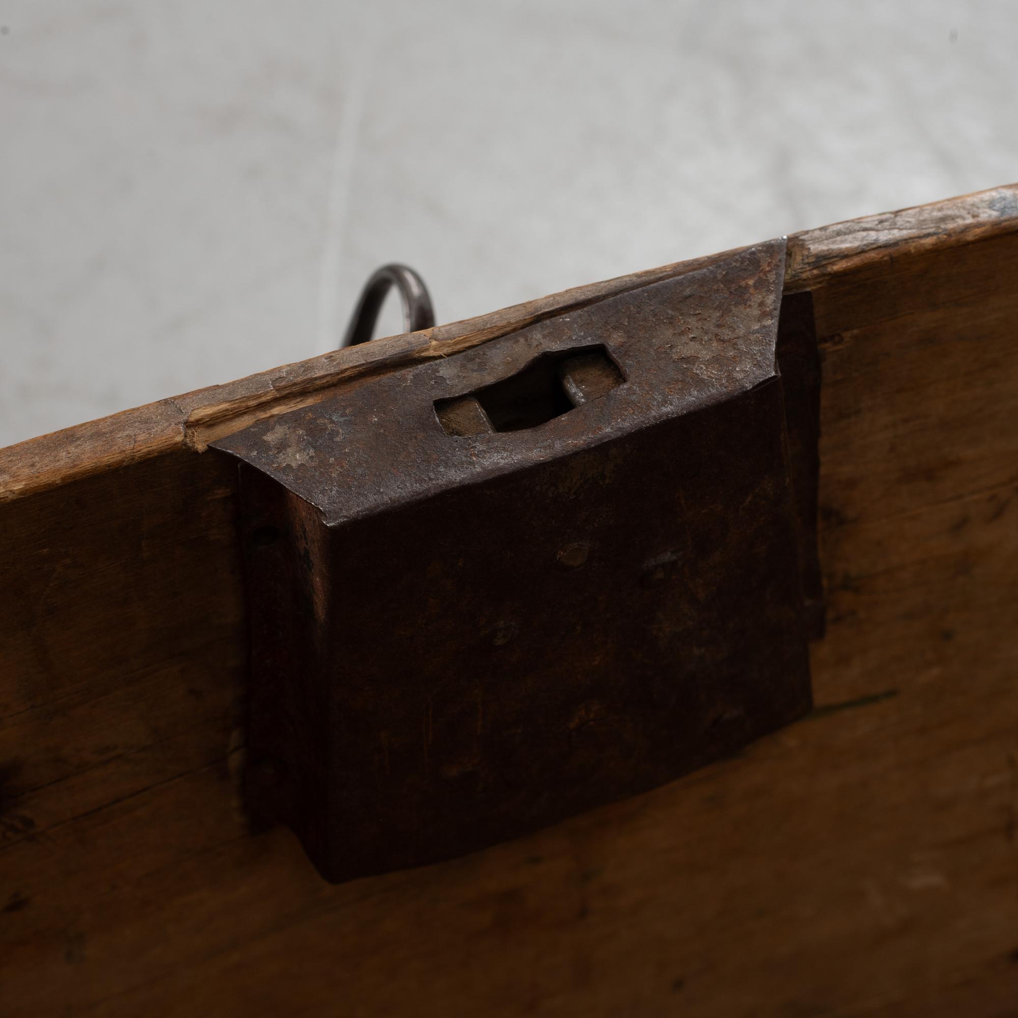 Two pine boxes, 19th Century.