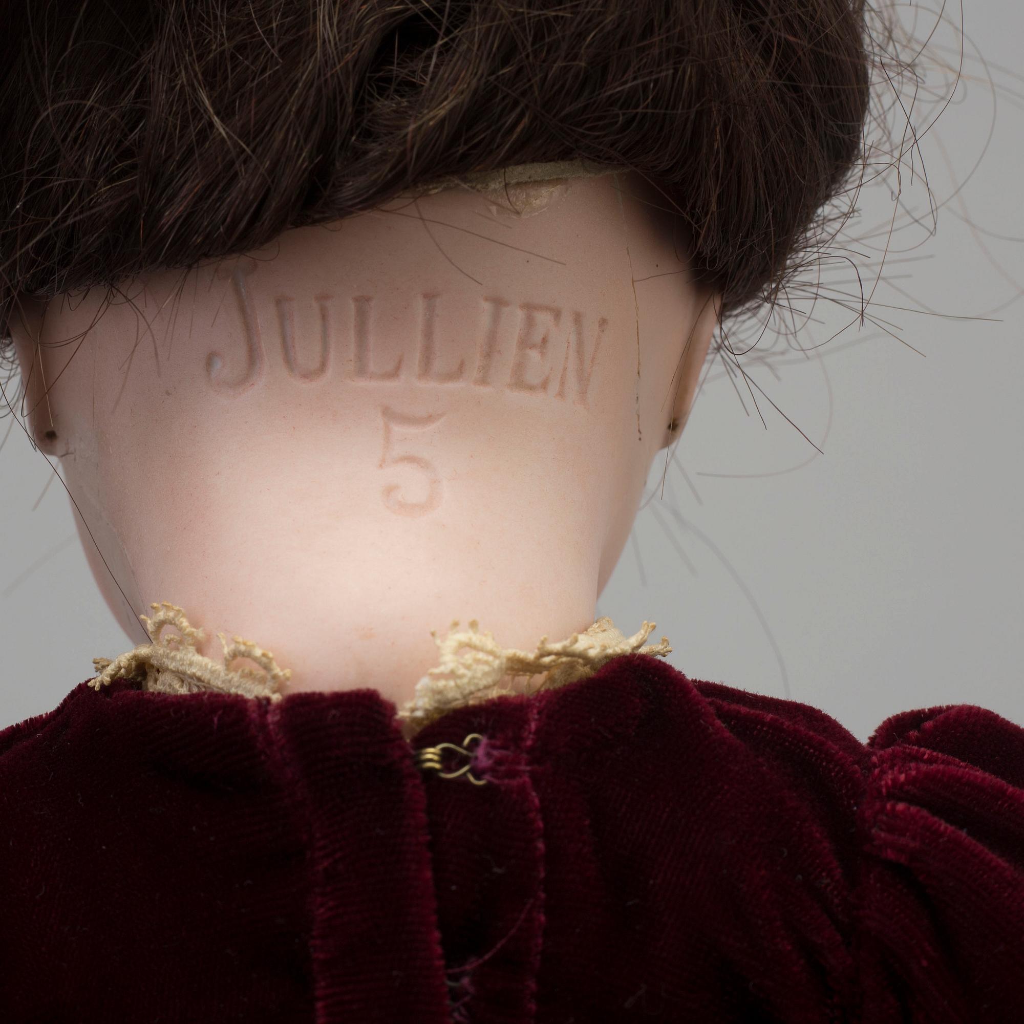 A porcelain doll, Jullien Jeune, France, late 19th century.