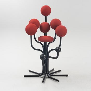 Peter Opsvik, a 'Garden' chair, Globe Cencept, contemporary manufacturing.