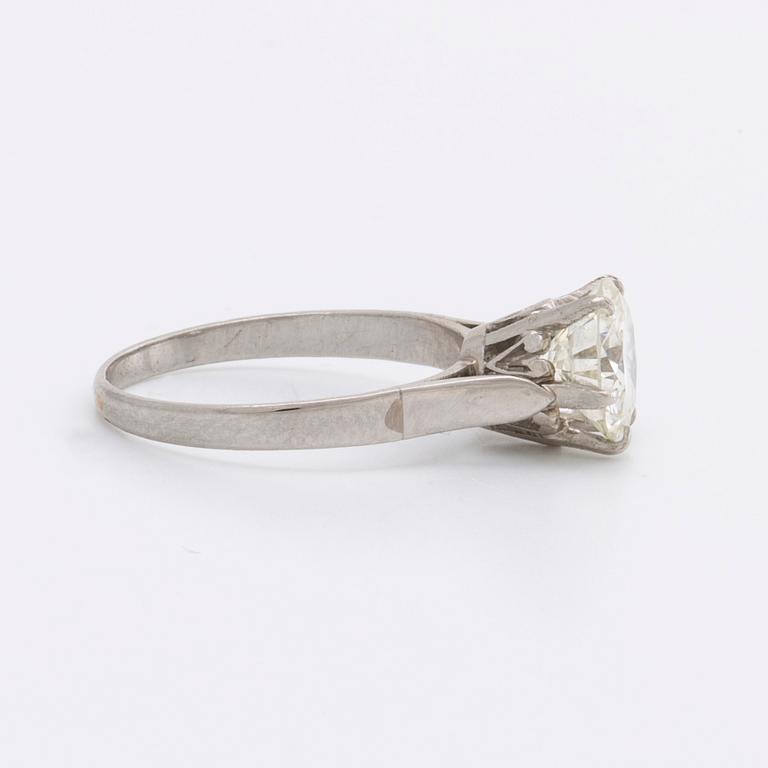 RING 18K whitegold  brilliant-cut diamond approx 1,7 ct approx H-I VS.