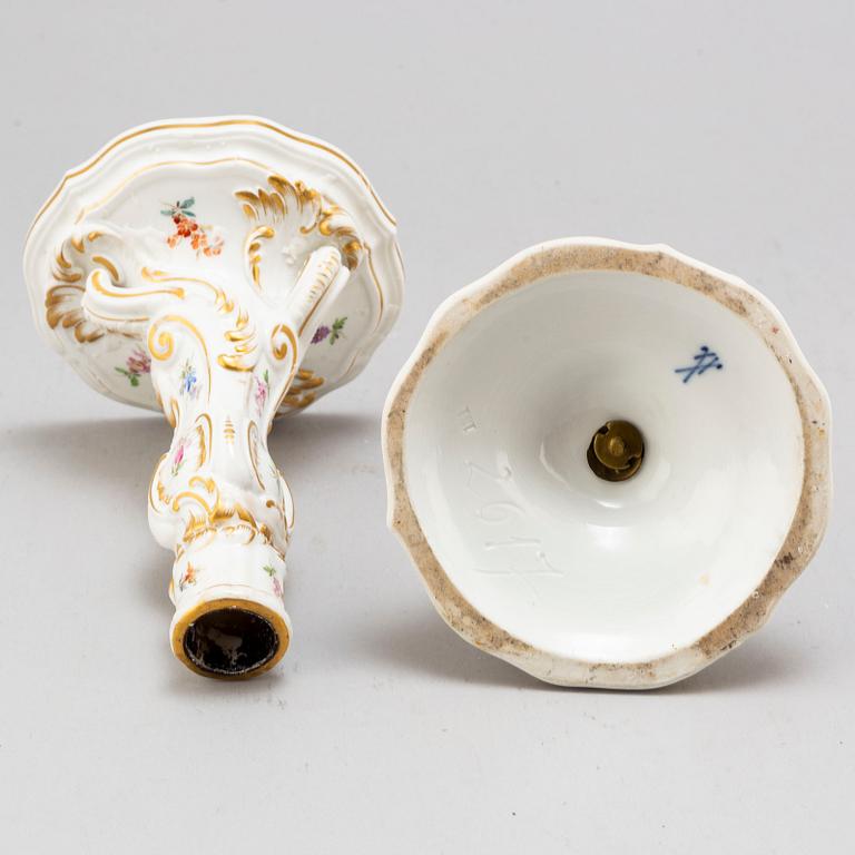 A pair of porcelain handle holders, Meissen, 19th century.