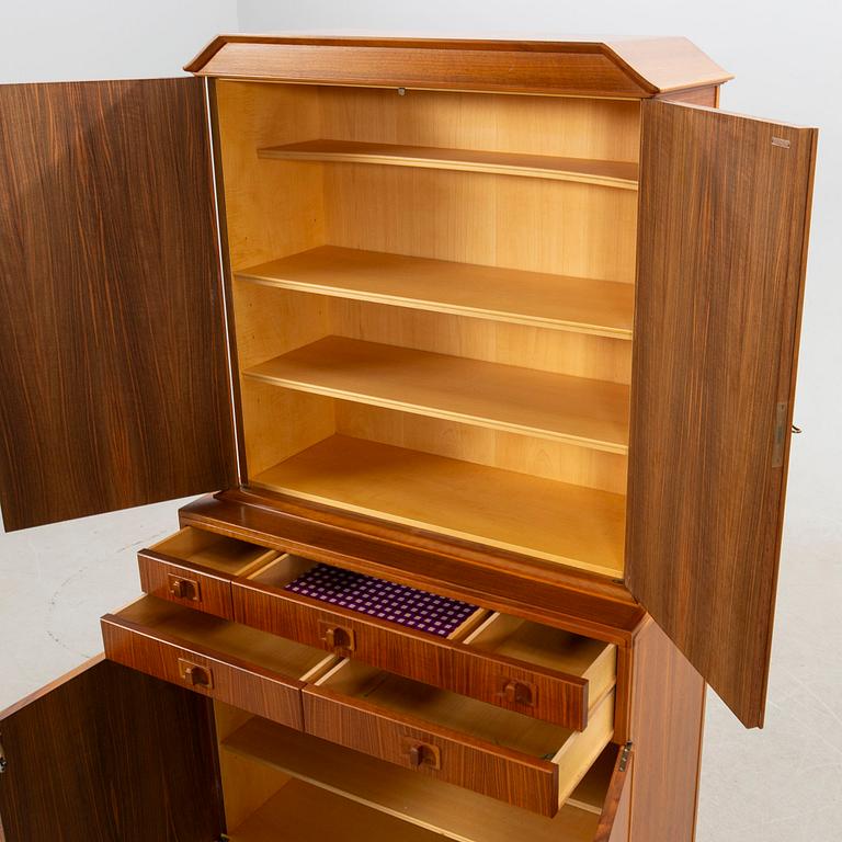 Carl Malmsten, Skåp "Mittens rike" 1900-talets andra hälft.