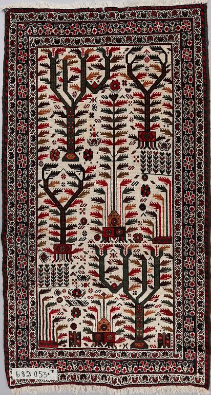 MATTA, orientalisk, old. Ca 154 x 84 cm.