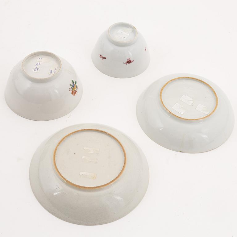 A set of two cups with saucers and four dishes, Qing dynasty, Qianlong (1736-95).