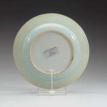 TALLRIKAR, sex stycken, kompaniporslin. Qingdynastin, Qianlong (1736-95).