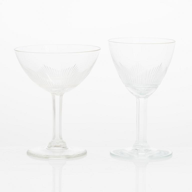 Erkki Vesanto, lasisto, 86 osaa, "Marjatta", Iittala 1947-1969.