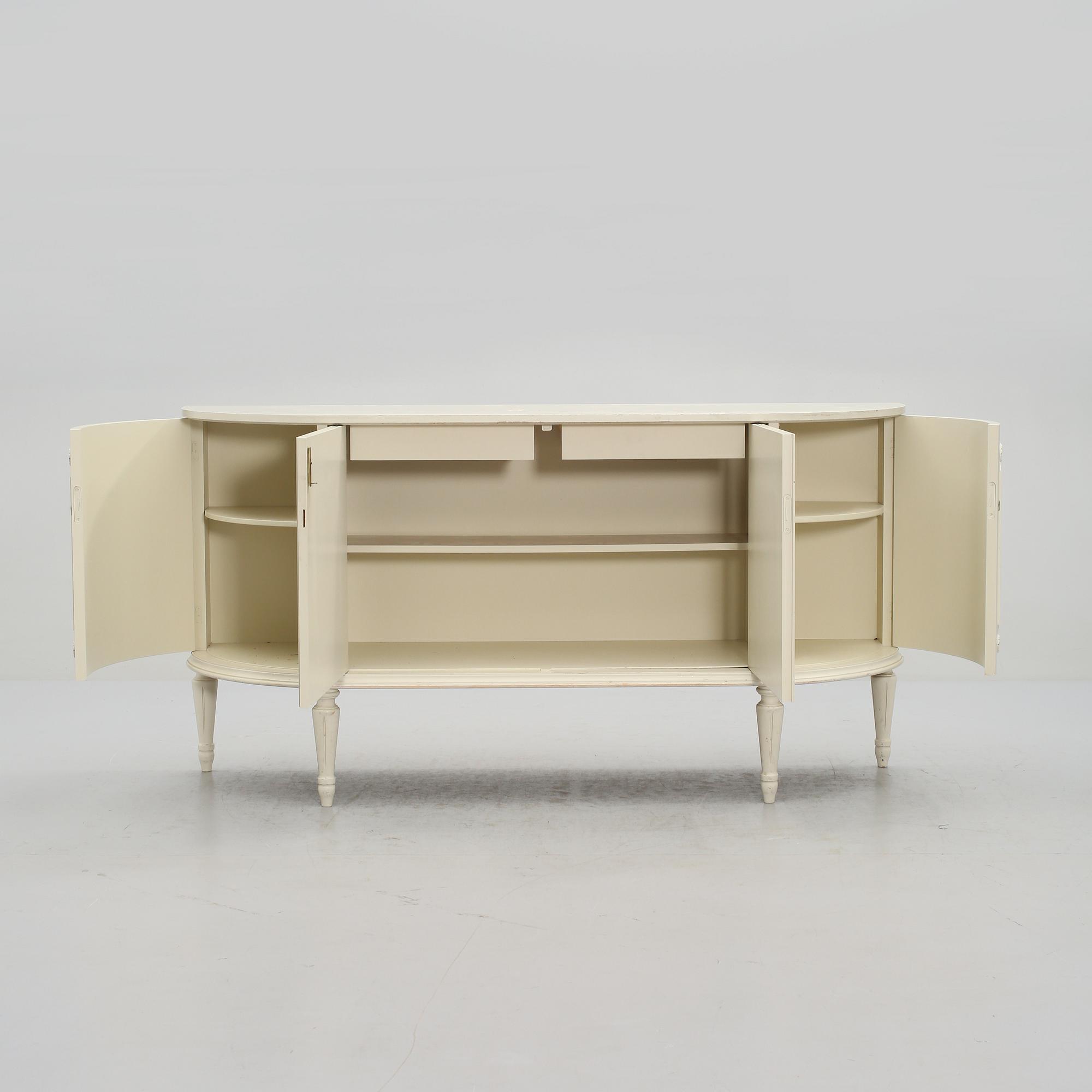 SIDEBOARD, gustaviansk stil, 1900-talets andra hälft.