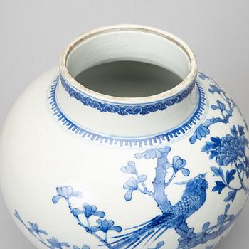 A Chinese blue and white Kangxi-style jar with lid, 20th century.